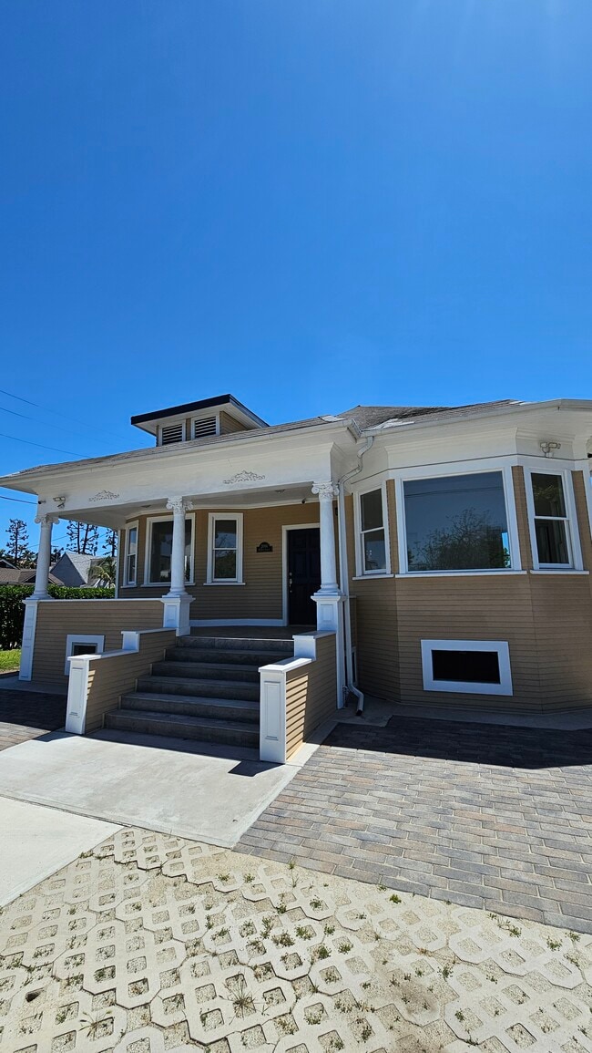 property at 2084 W 24th St