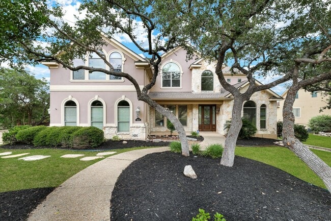 property at 423 Cavayo Trail