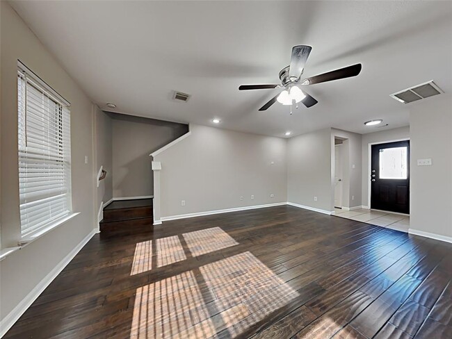 8110 Stagewood Dr in Humble, TX - Building Photo - Building Photo
