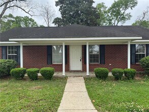 1002-1002 Newport Pkwy in Bay Minette, AL - Building Photo - Building Photo