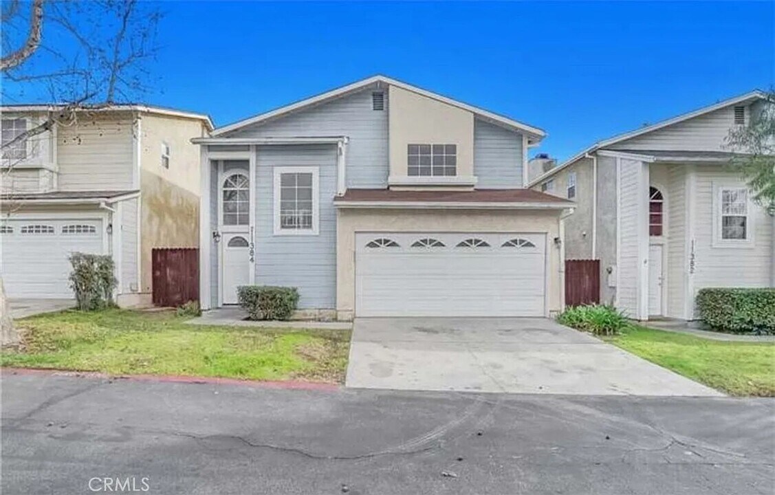 11384 Dronfield Terrace in Los Angeles, CA - Building Photo