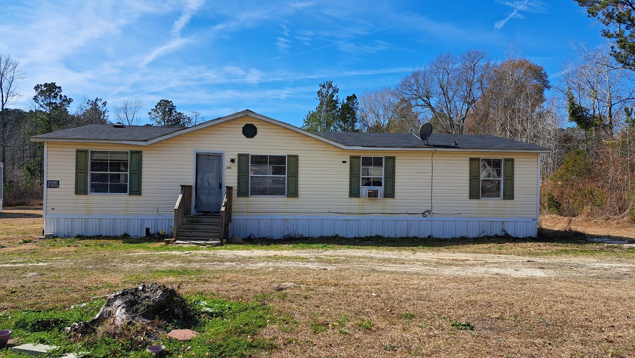 2595 Ranger Dr in Cross, SC - Building Photo