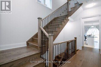 42 Solar St in Richmond Hill, ON - Building Photo - Building Photo