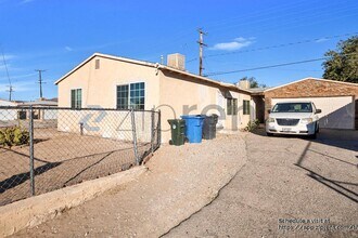 301 Maxine Ave in Barstow, CA - Building Photo - Building Photo