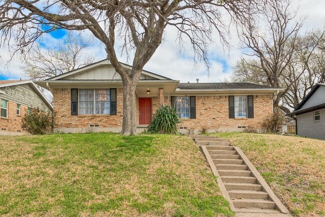property at 8925 Stanwood Dr
