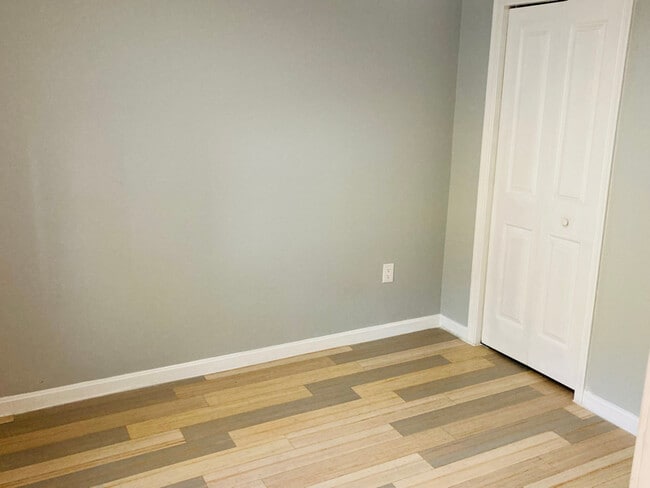 1220 Market St in Harrisburg, PA - Foto de edificio - Building Photo