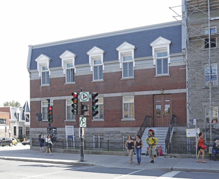 530 du Mont-Royal E in Montréal, QC - Building Photo