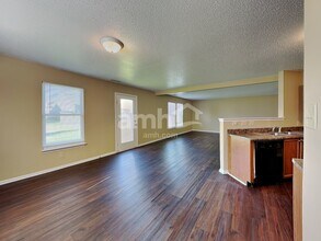 8450 Ash Grove Dr in Indianapolis, IN - Building Photo - Building Photo