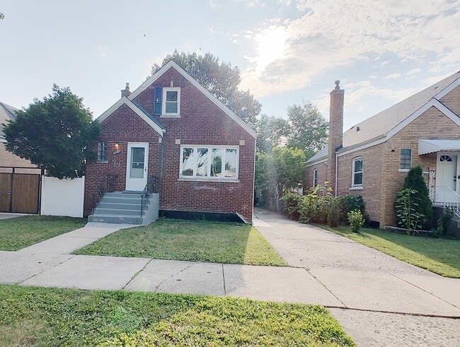 property at 6934 S Karlov Ave