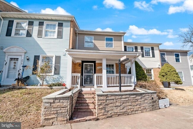 property at 7616 Somerset Ln