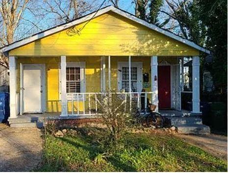 property at 70 Chester Ave SE