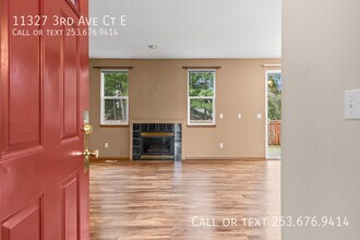 11327 3rd Ave Ct E in Tacoma, WA - Building Photo - Building Photo