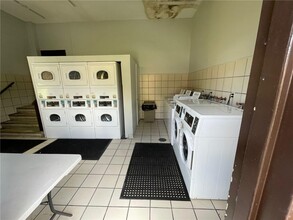 5855 Washington St, Unit 91 in Hollywood, FL - Foto de edificio - Building Photo