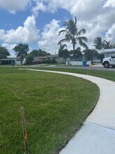 2877 SE 1st Ct in Boynton Beach, FL - Building Photo - Building Photo