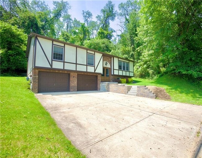 906 Arch Ave