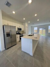 1066 SE 2nd St in Florida City, FL - Building Photo - Building Photo