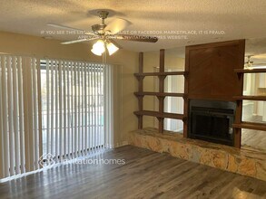 1502 Carter Oaks Dr in Valrico, FL - Building Photo - Building Photo