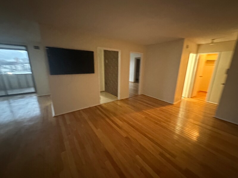 250 S Reynolds St, Unit 1104 in Alexandria, VA - Foto de edificio