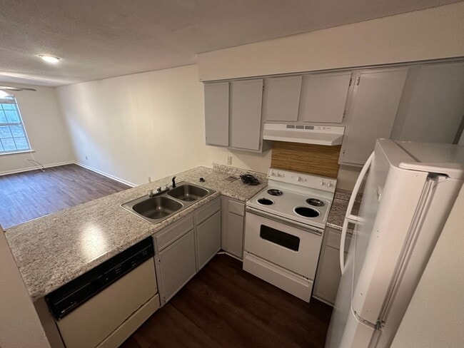 222 Lanier Dr in Statesboro, GA - Building Photo - Building Photo