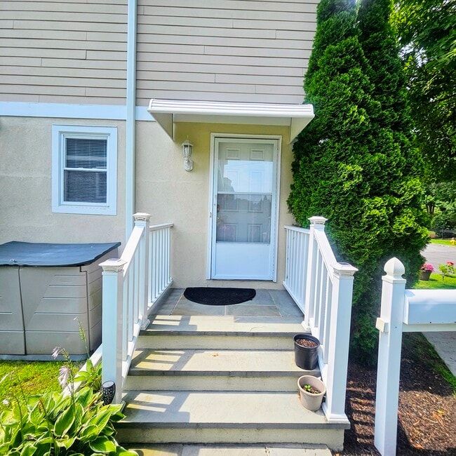 153 Webster Ave, Unit 1 front
