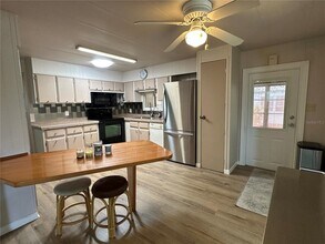 320 Desoto St in Nokomis, FL - Building Photo - Building Photo
