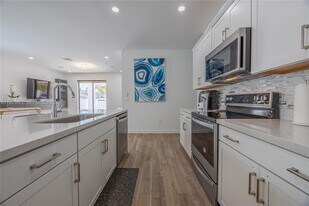 7126 Rockwood Rd in Jupiter, FL - Building Photo