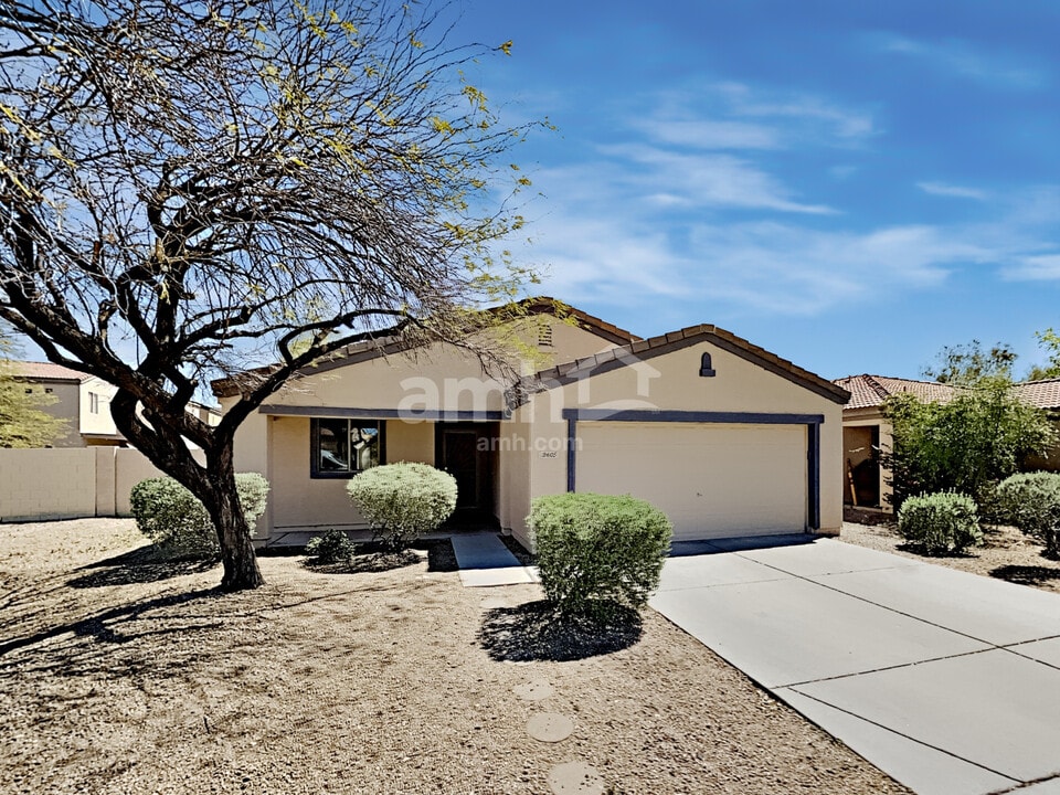 2605 S Devonna Ln in Tolleson, AZ - Foto de edificio