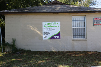 Capri Villa in Jacksonville, FL - Foto de edificio - Building Photo