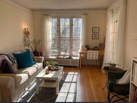 1500 W Chase Ave, Unit 1502-1 in Chicago, IL - Building Photo