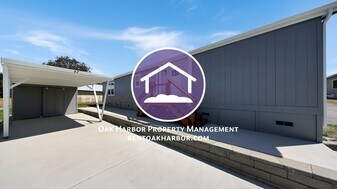 2920 Heller St in Oak Harbor, WA - Building Photo