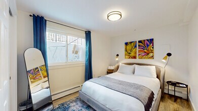 36 Montgomery St, Unit A in Cambridge, MA - Building Photo - Building Photo