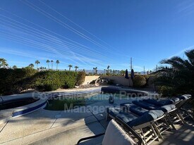44060 Dalea Ct in La Quinta, CA - Building Photo