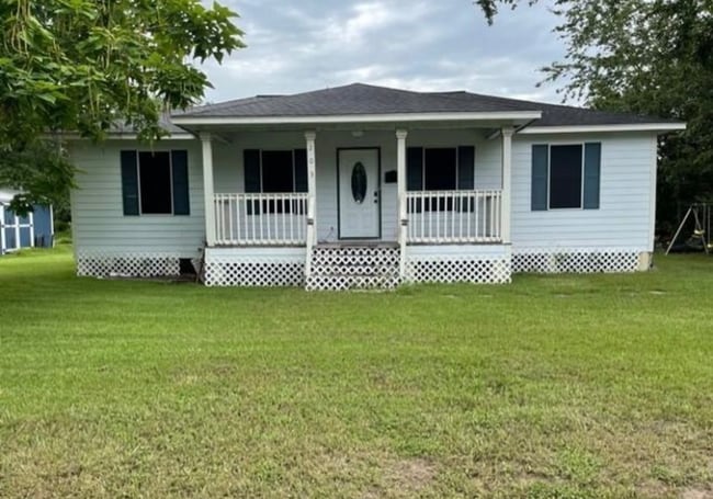 property at 203 S Jefferson Ave
