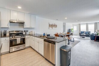 728 Opossum Trl in New Braunfels, TX - Building Photo - Building Photo