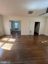 337 Lindenwold Ave in Ambler, PA - Foto de edificio - Building Photo
