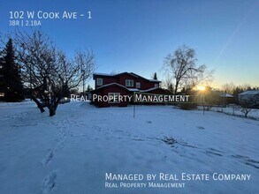 102 W Cook Ave in Anchorage, AK - Building Photo - Building Photo