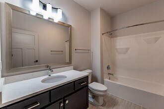 The Park in Deforest, WI - Foto de edificio - Building Photo