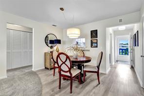 1830 Brantley Rd-Unit -204 in Ft. Myers, FL - Foto de edificio - Building Photo
