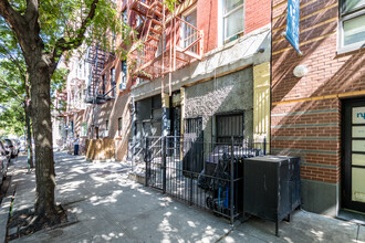 311 E 105th St in New York, NY - Building Photo - Building Photo