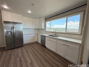 1584 Hanai Loop in Honolulu, HI - Building Photo - Building Photo