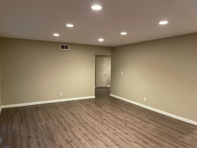 805 Calle Catalpa in Thousand Oaks, CA - Building Photo - Building Photo