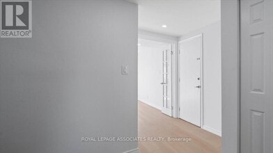 27 Janlyn Crescent in Belleville, ON - Building Photo - Building Photo