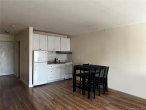 7 Winfield St in Norwalk, CT - Foto de edificio - Building Photo