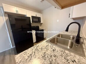 503 NE Austin St in Oak Grove, MO - Building Photo - Building Photo