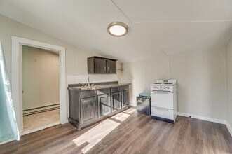 1111 E Flint St in Laramie, WY - Building Photo - Building Photo