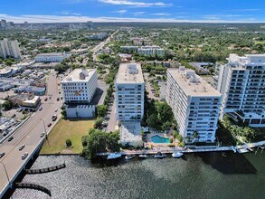 1160 N Federal Hwy in Fort Lauderdale, FL - Foto de edificio - Building Photo