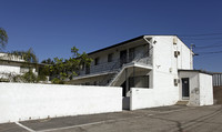 Continental Apartments in Ontario, CA - Foto de edificio - Building Photo