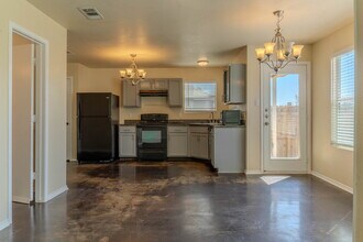 3402 Regency Ct in Killeen, TX - Foto de edificio - Building Photo