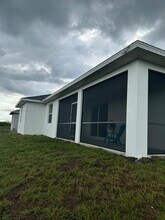 413 Akin Pl in La Belle, FL - Building Photo - Building Photo