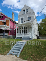 3318 Graydon Ave in Cincinnati, OH - Building Photo